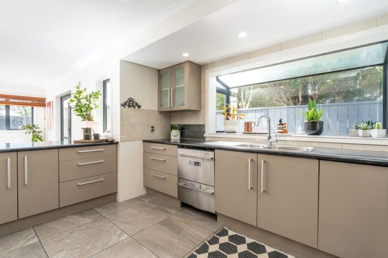 Photo of property in 22a Stone Street, Miramar, Wellington, 6022