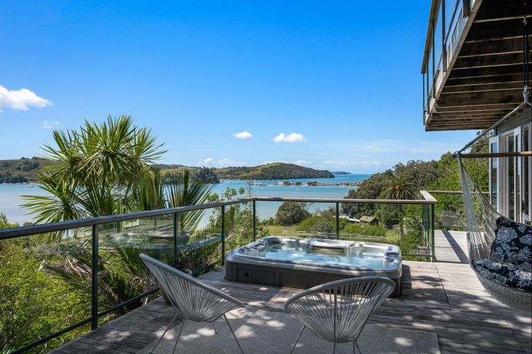 Photo of property in 8 Martin Road, Matakana, Warkworth, 0985