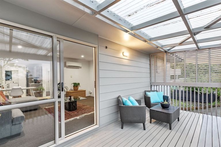 Photo of property in 6 Skyla Place, Massey, Auckland, 0614