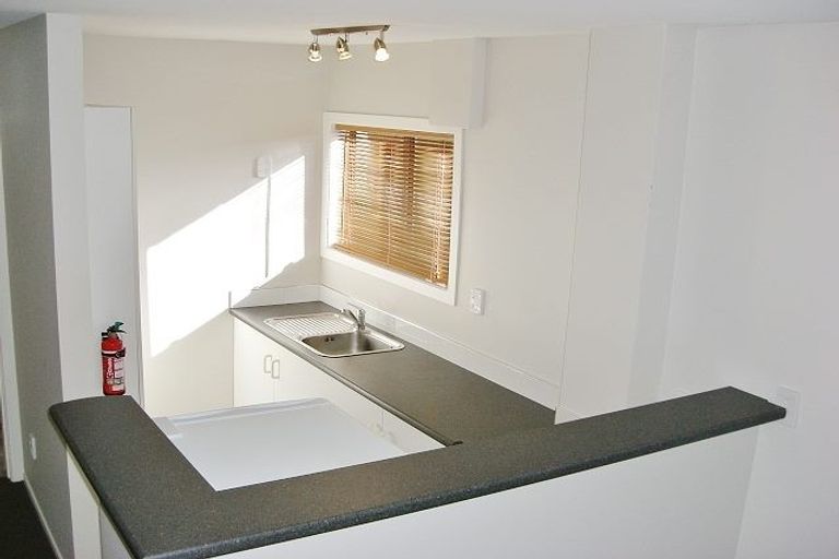 Photo of property in 1/9-11 Masterton Road, Rothesay Bay, Auckland, 0630