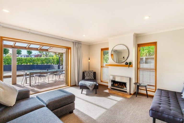 Photo of property in 8 Wall Street, Waipahihi, Taupo, 3330