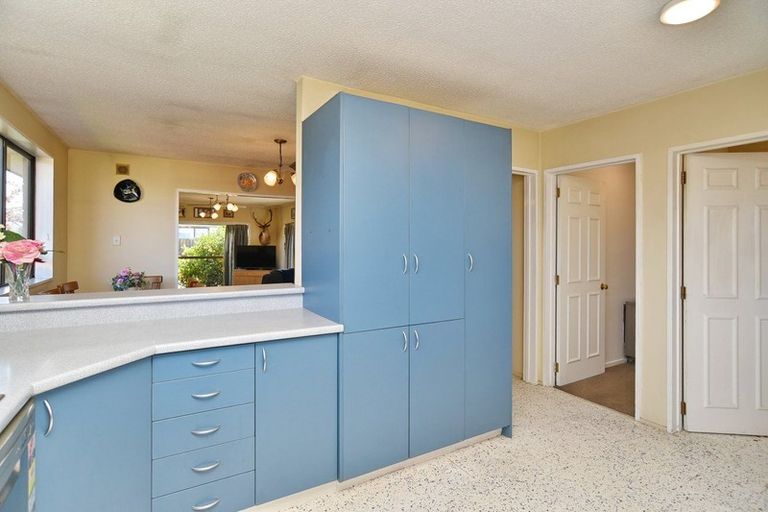 Photo of property in 6 Westfield Avenue, Templeton, Christchurch, 8042