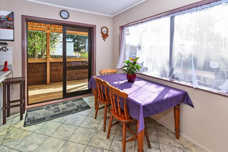 Photo of property in 17b Alexander Street, Papakura, 2110