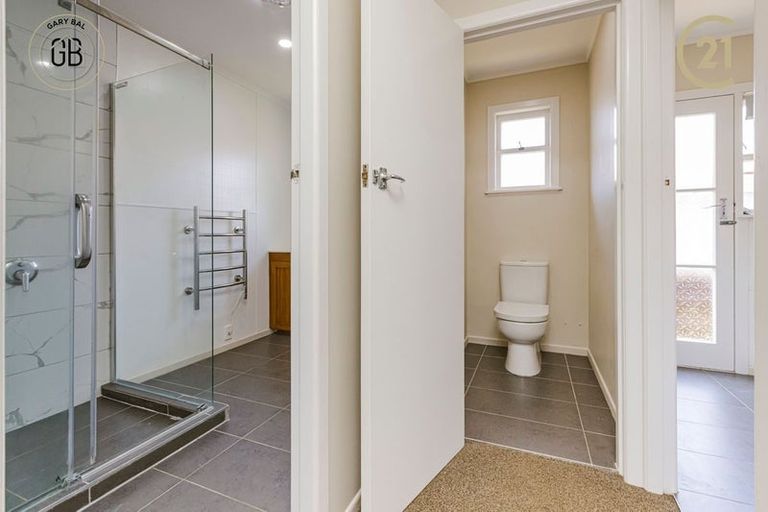 Photo of property in 6 Braeburn Place, Takanini, 2112