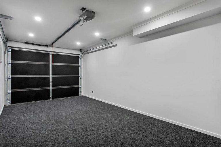 Photo of property in 664d Pakuranga Road, Howick, Auckland, 2010
