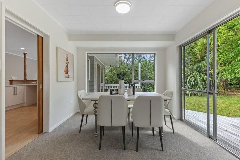Photo of property in 82a Beach Road, Mellons Bay, Auckland, 2014