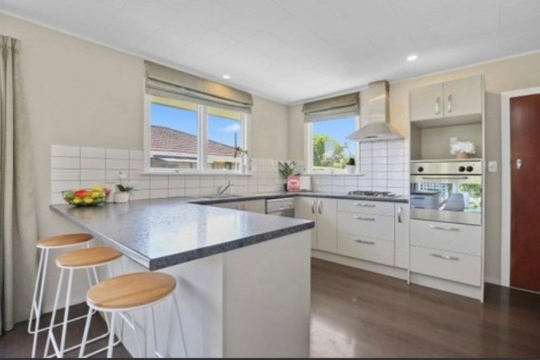 Photo of property in 16 Hounslow Street, Ilam, Christchurch, 8041