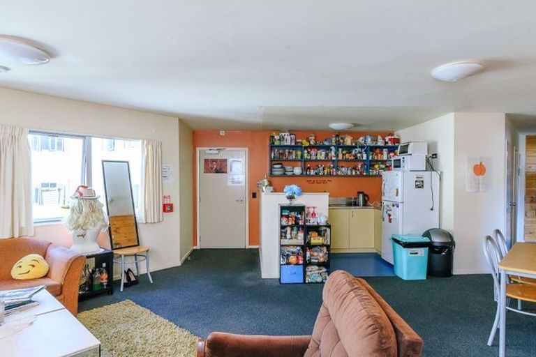Photo of property in Basin Reserve Complex, 53/4 Sussex Street, Mount Cook, Wellington, 6021