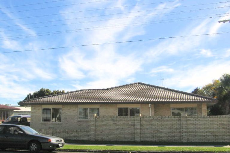 Photo of property in 83a Ngatai Road, Otumoetai, Tauranga, 3110