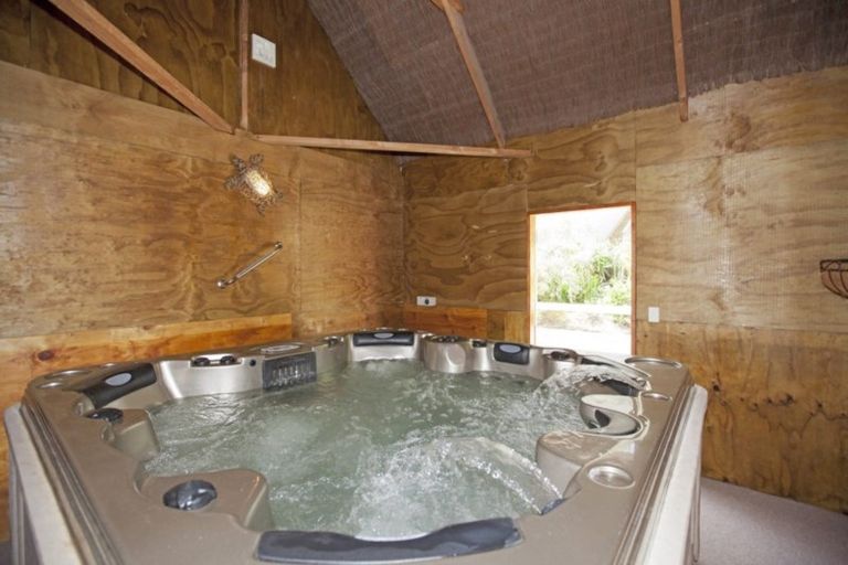 Photo of property in 20 Derham Road, Te Horo, Otaki, 5581