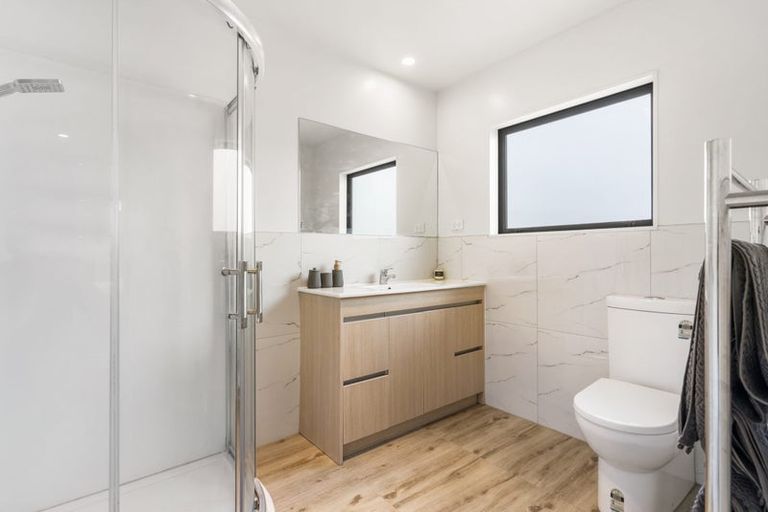 Photo of property in 2/7 Wastney Road, Alfriston, Auckland, 2105