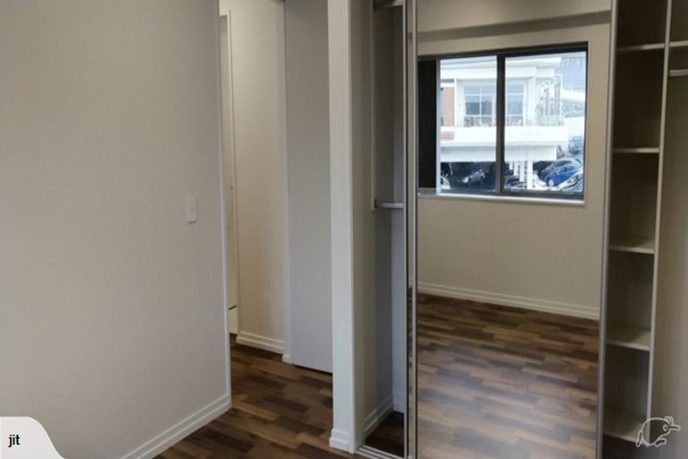 Photo of property in 9/46 Wellington Street, Howick, Auckland, 2014