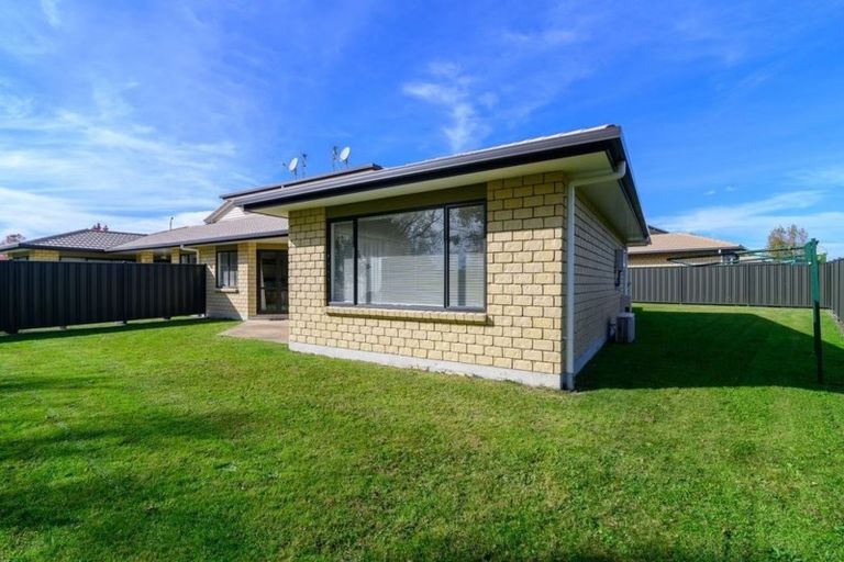 Photo of property in 56/64 Kawaha Point Road, Kawaha Point, Rotorua, 3010