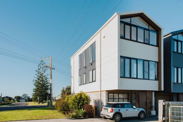 Photo of property in 1/15 Edinburgh Street, Waihi Beach, 3611