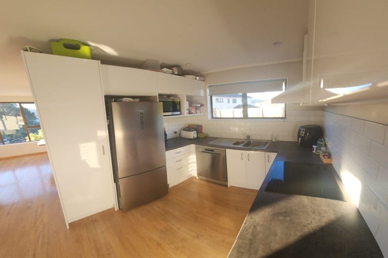 Photo of property in 10 Makatote Grove, Churton Park, Wellington, 6037