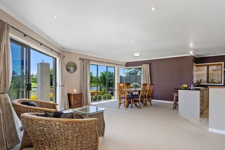 Photo of property in 35 Oriental Parade, Papamoa Beach, Papamoa, 3118