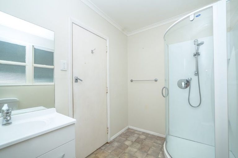 Photo of property in 79 Victoria Street, Carterton, 5713