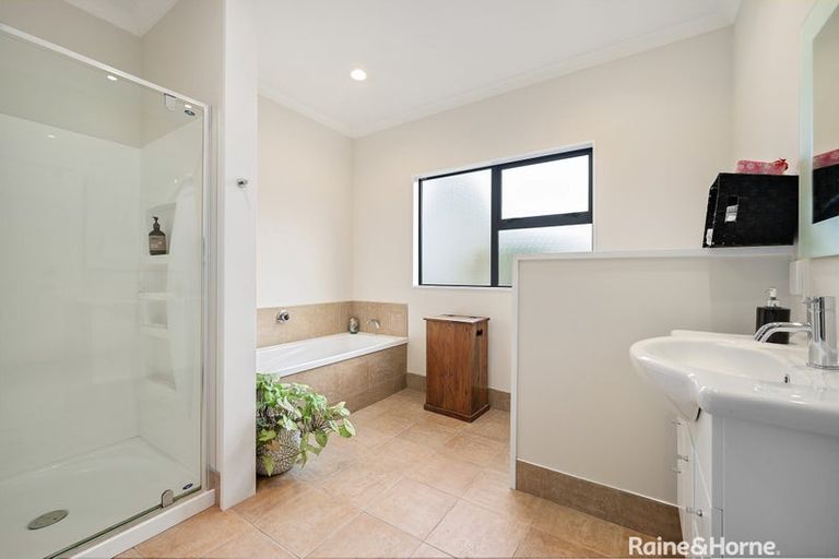 Photo of property in 16a William Donald Drive, Solway, Masterton, 5810