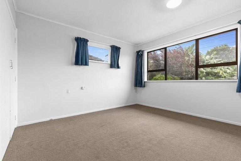 Photo of property in 6 Coles Place, Manurewa, Auckland, 2102