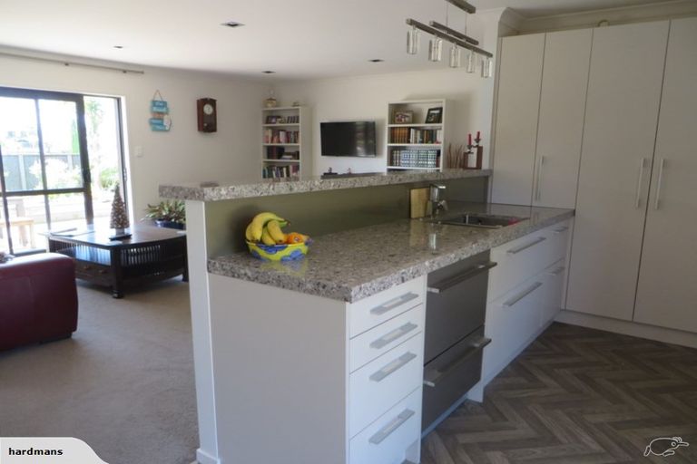 Photo of property in 70d Catherine Crescent, Whitianga, 3510