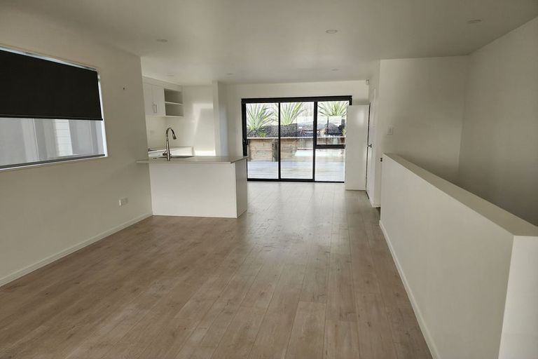 Photo of property in 36a Poruru Close, Papakura, 2110