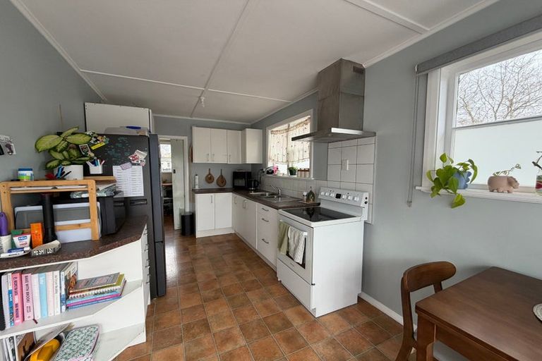 Photo of property in 45 Rangiora Avenue, Roslyn, Palmerston North, 4414