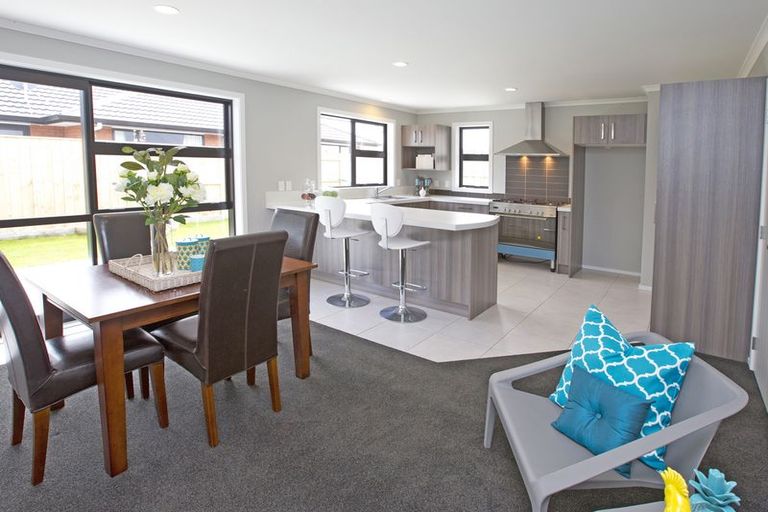 Photo of property in 6 Levi Place, Kelvin Grove, Palmerston North, 4414