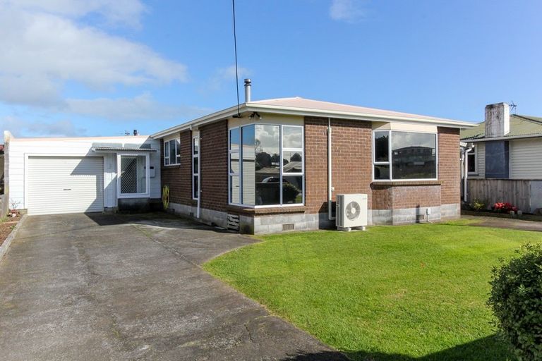 Photo of property in 53 Blake Street, Waitara, 4320