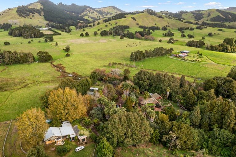 Photo of property in 253 Tangihua Road, Maungakaramea, Whangarei, 0178