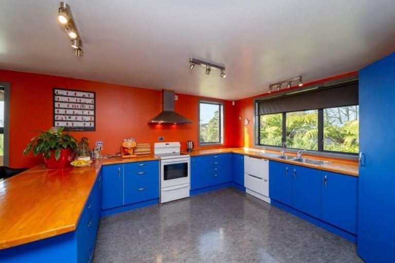 Photo of property in 2 High Road, Hawera, 4610