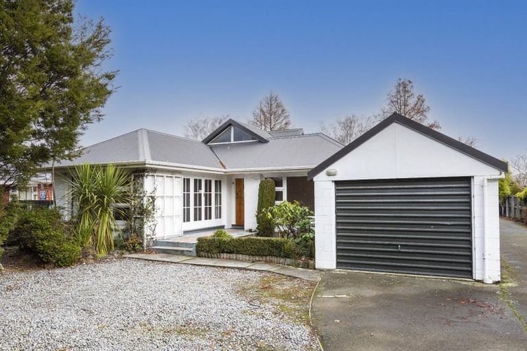 Photo of property in 1/215 Memorial Avenue, Burnside, Christchurch, 8053