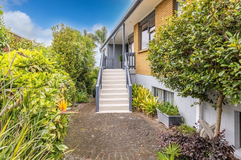 Photo of property in 27 Russleigh Drive, Dinsdale, Hamilton, 3204