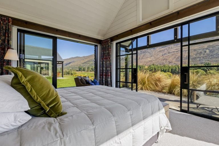 Photo of property in 11 Dalgleish Lane, Arrowtown, Queenstown, 9371