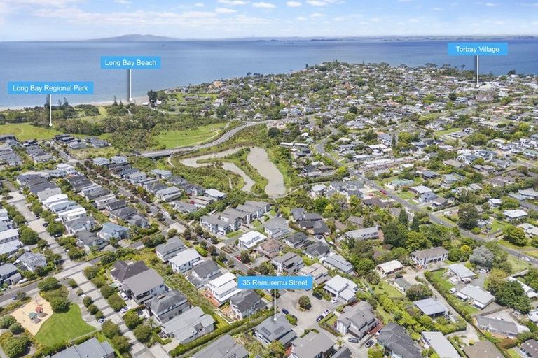 Photo of property in 35 Remuremu Street, Long Bay, Auckland, 0630