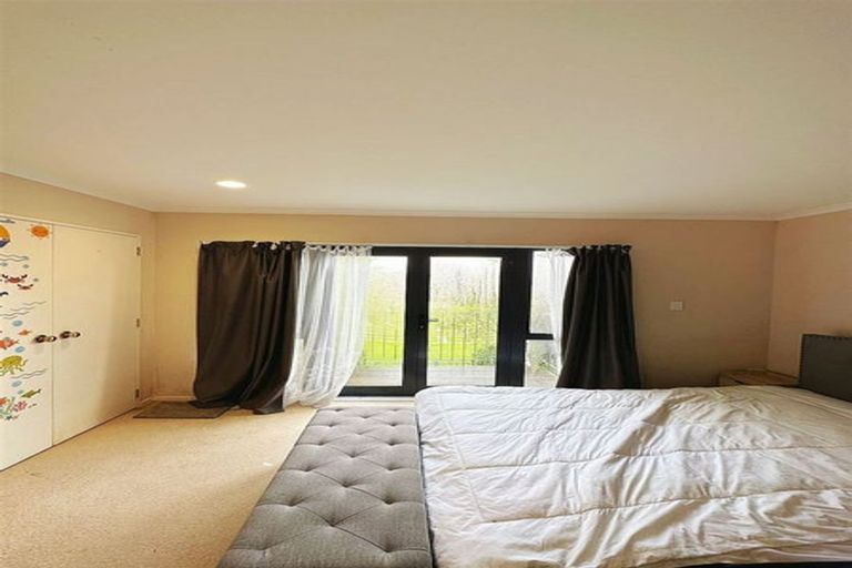 Photo of property in Tuscany Way, 17/3 Ambrico Place, New Lynn, Auckland, 0600