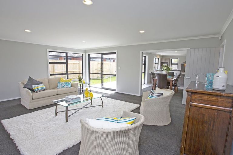 Photo of property in 6 Levi Place, Kelvin Grove, Palmerston North, 4414
