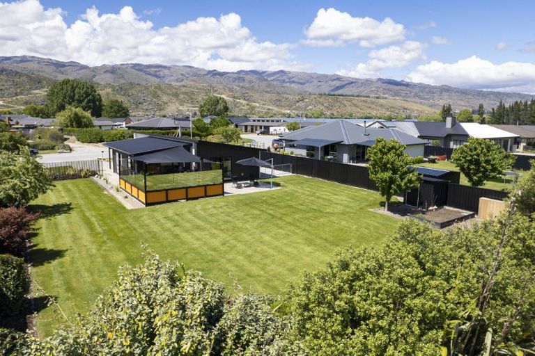 Photo of property in 34 Perriam Place, Mount Pisa, Cromwell, 9383