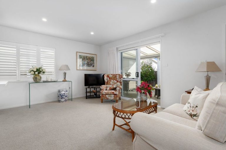 Photo of property in 11 Kamahi Crescent, Papamoa Beach, Papamoa, 3118