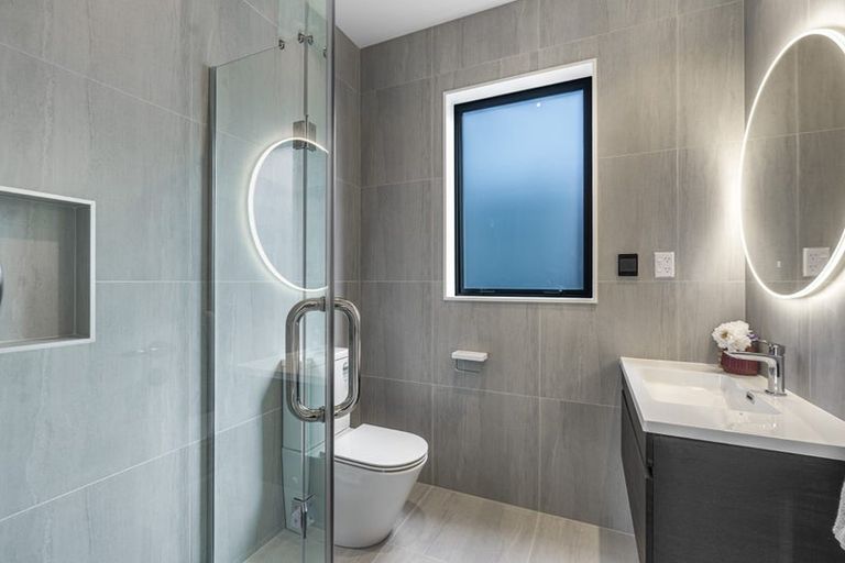 Photo of property in 2 Kauru Lane, Wainui, 0992