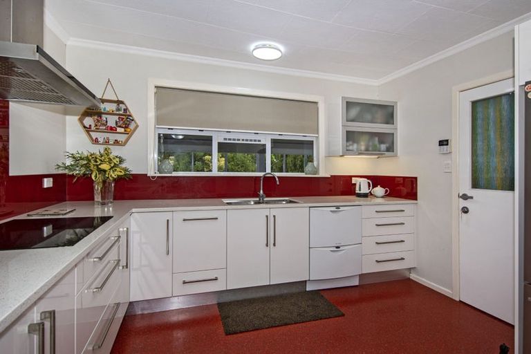 Photo of property in 16 Toetoe Road, Otaika, Whangarei, 0170