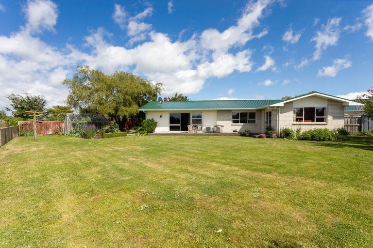 Photo of property in 63 Mcphee Street, Dannevirke, 4930