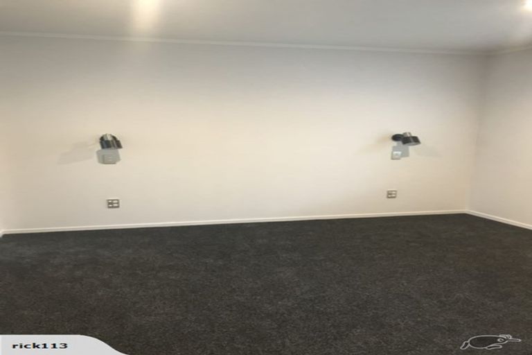 Photo of property in 1/57 Hattaway Avenue, Bucklands Beach, Auckland, 2012