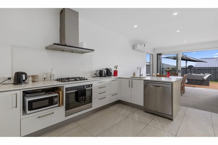 Photo of property in 31 Whenuapai Drive, Whenuapai, Auckland, 0618