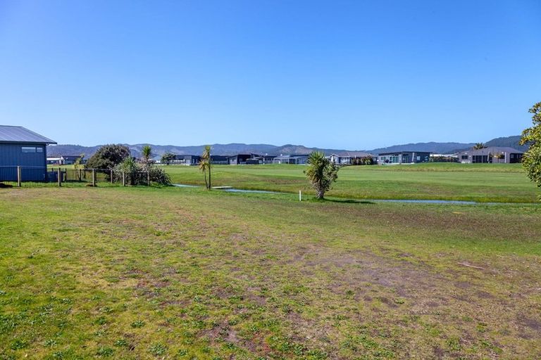 Photo of property in 124 The Fairway, Matarangi, Whitianga, 3592