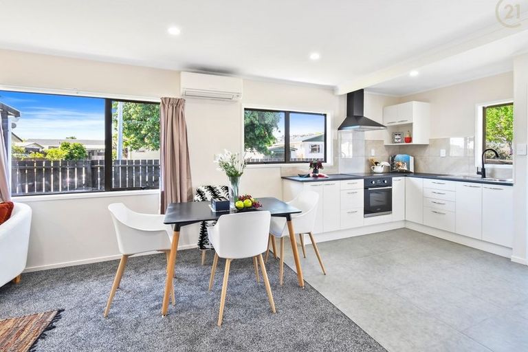 Photo of property in 4 Tilbrook Place, Papakura, 2110