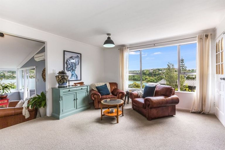 Photo of property in 5/52 Penryn Drive, Camborne, Porirua, 5026