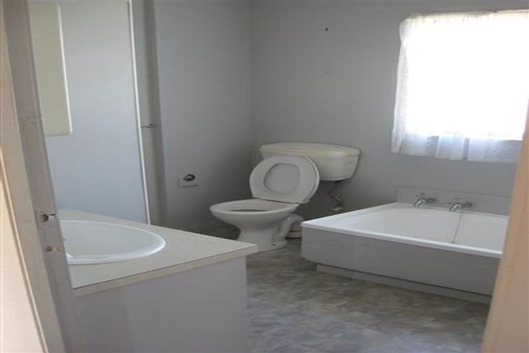 Photo of property in 81c Kawaha Point Road, Kawaha Point, Rotorua, 3010