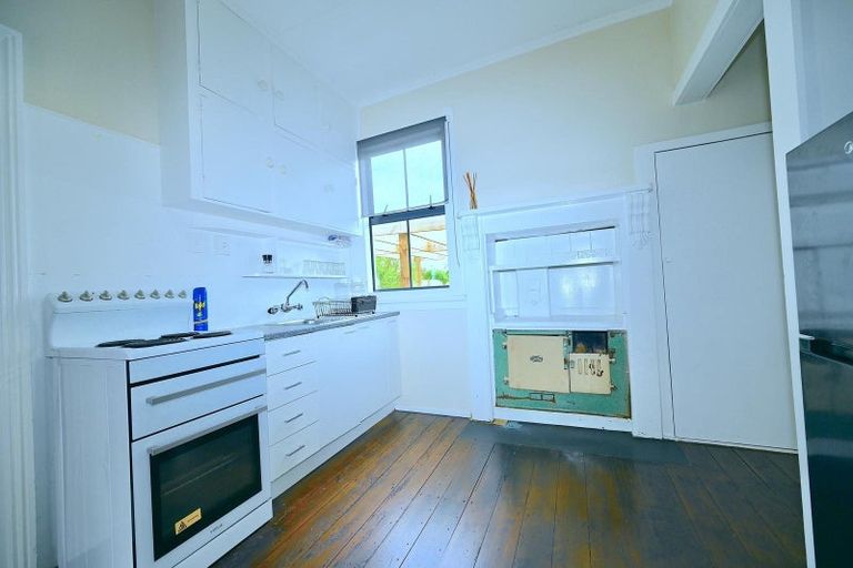 Photo of property in 39 Station Road, Te Kamo, 0112