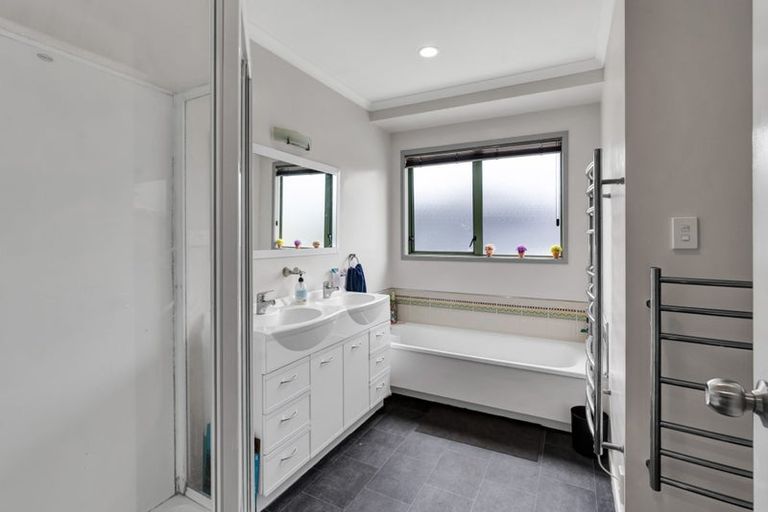 Photo of property in 83 Oranga Street, Westown, New Plymouth, 4310