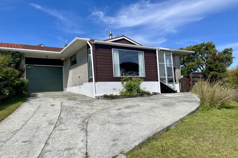 Photo of property in 68 Gurney Road, Kelson, Lower Hutt, 5010